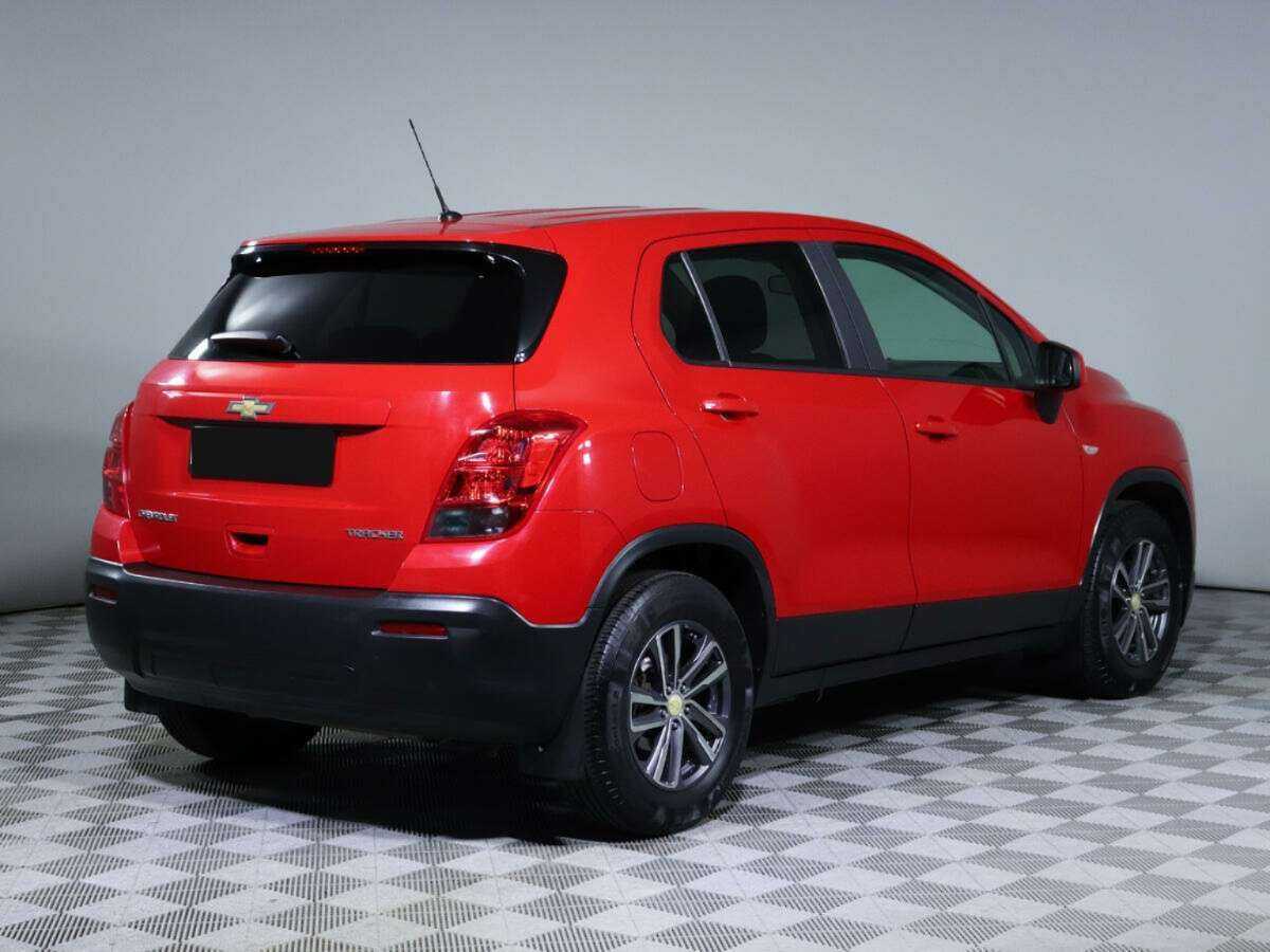 Купить Chevrolet Tracker с пробегом. Фото: #3