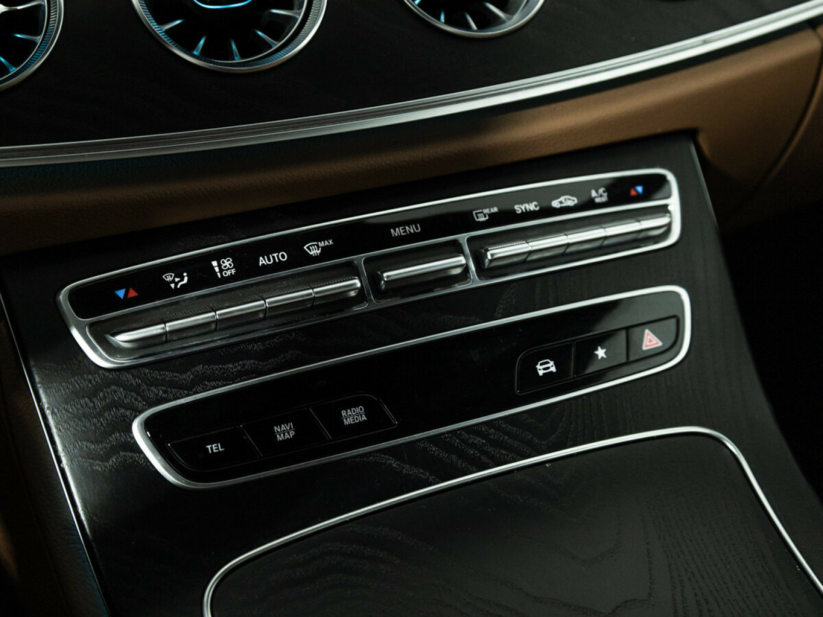 Купить Mercedes-Benz E-Класс с пробегом. Фото: #16