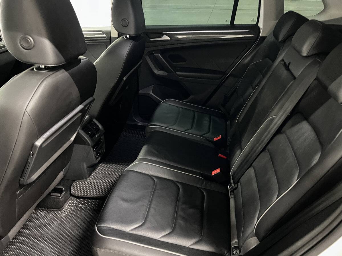 Купить Volkswagen Tiguan с пробегом. Фото: #11