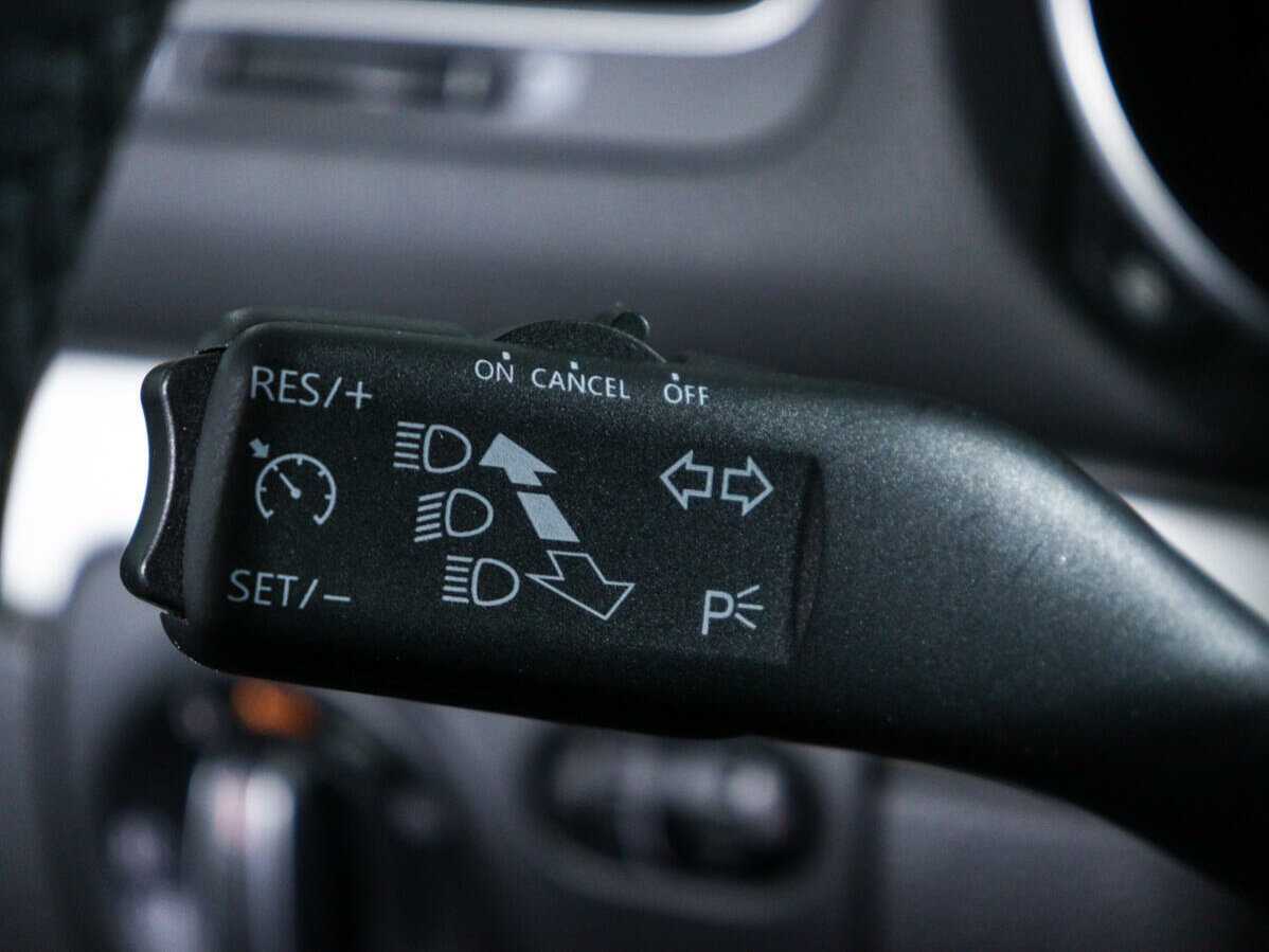 Купить Volkswagen Golf с пробегом. Фото: #17