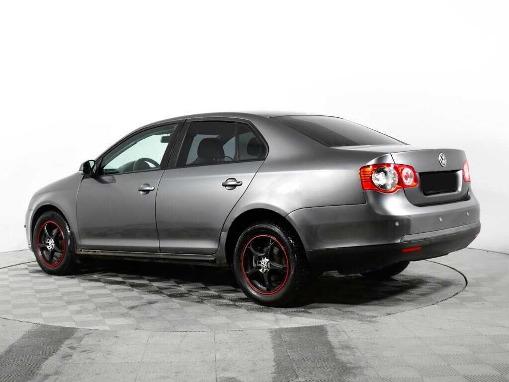 Купить Volkswagen Jetta с пробегом. Фото: #6