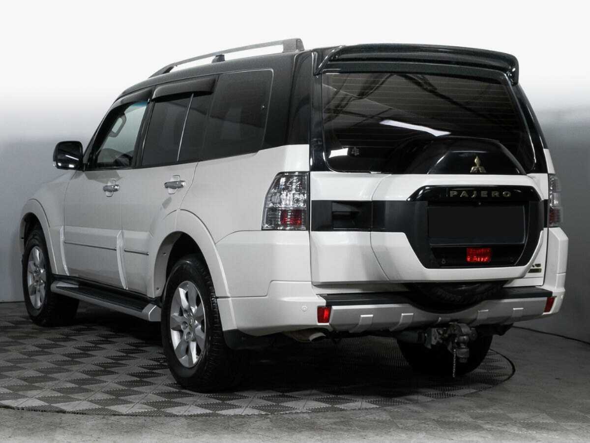 Купить Mitsubishi Pajero с пробегом. Фото: #6
