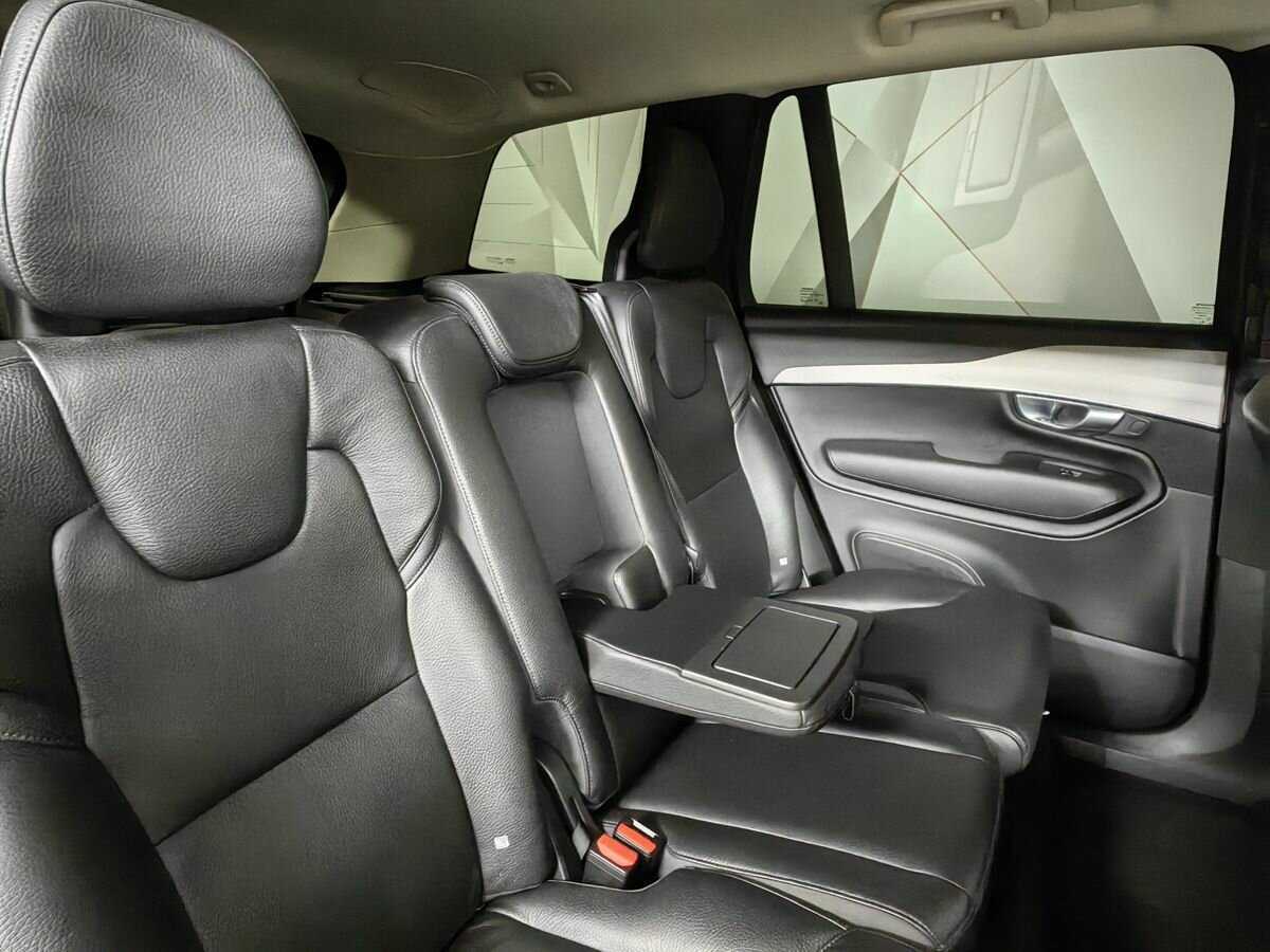 Купить Volvo XC90 с пробегом. Фото: #10