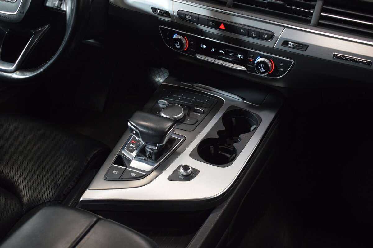 Купить Audi Q7 с пробегом. Фото: #23