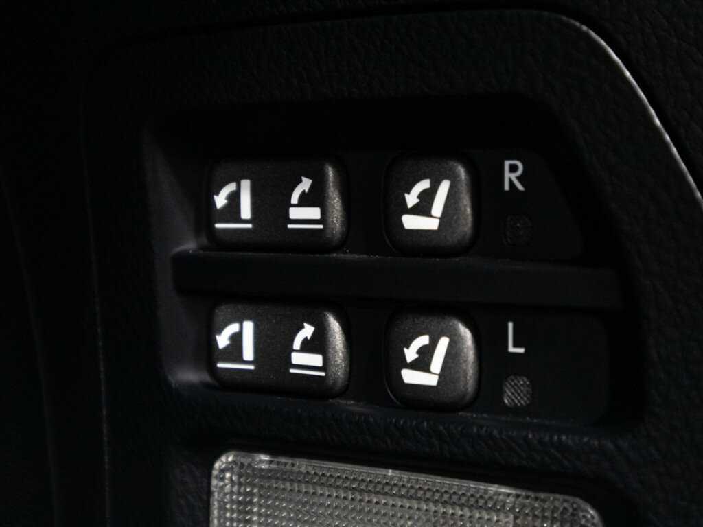 Купить Lexus LX с пробегом. Фото: #13