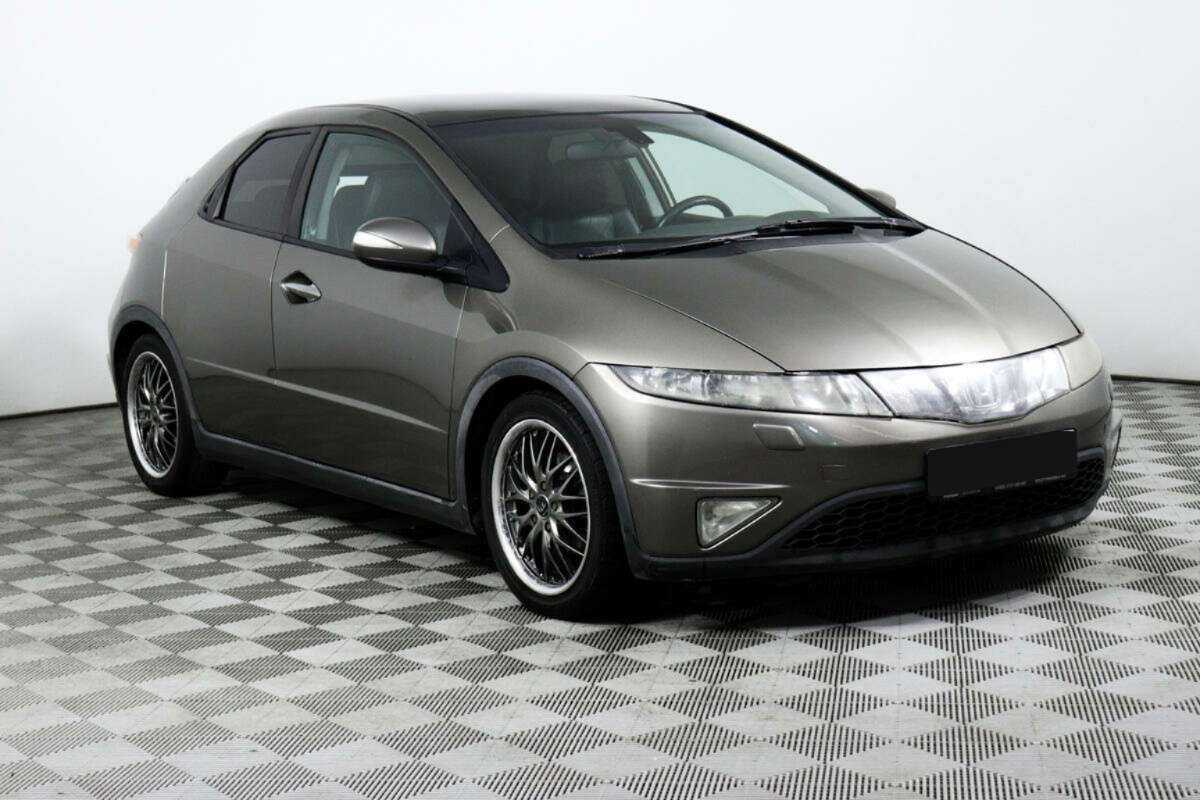 Купить Honda Civic с пробегом. Фото: #2
