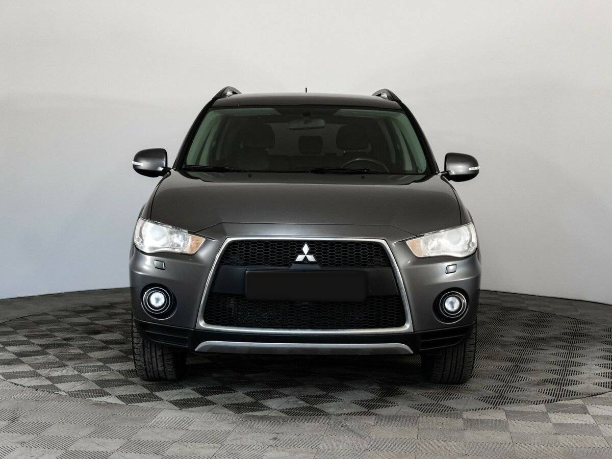 Купить Mitsubishi Outlander с пробегом. Фото: #1