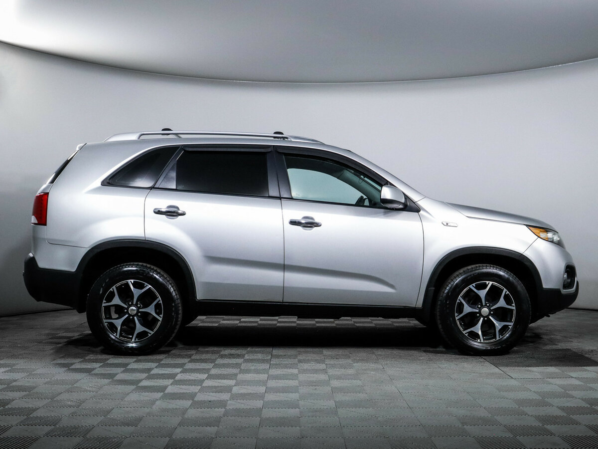 Купить Kia Sorento с пробегом. Фото: #3