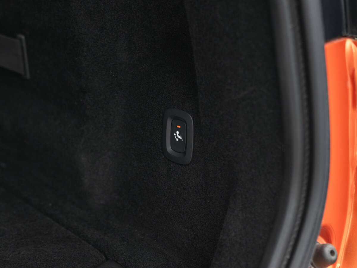 Купить Volvo XC60 с пробегом. Фото: #17