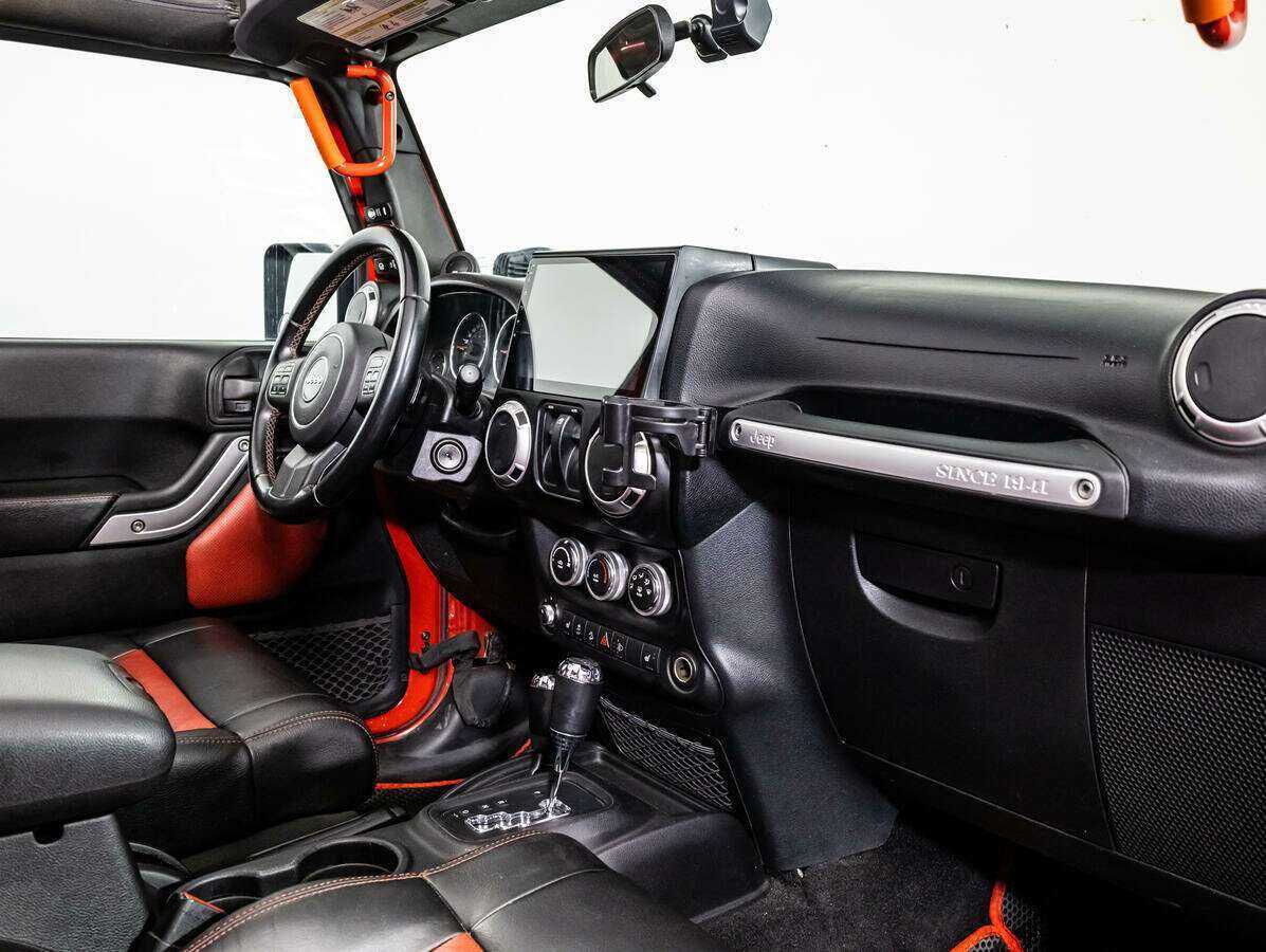 Купить Jeep Wrangler с пробегом. Фото: #7