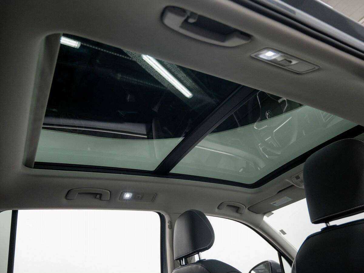Купить Volkswagen Tiguan с пробегом. Фото: #21