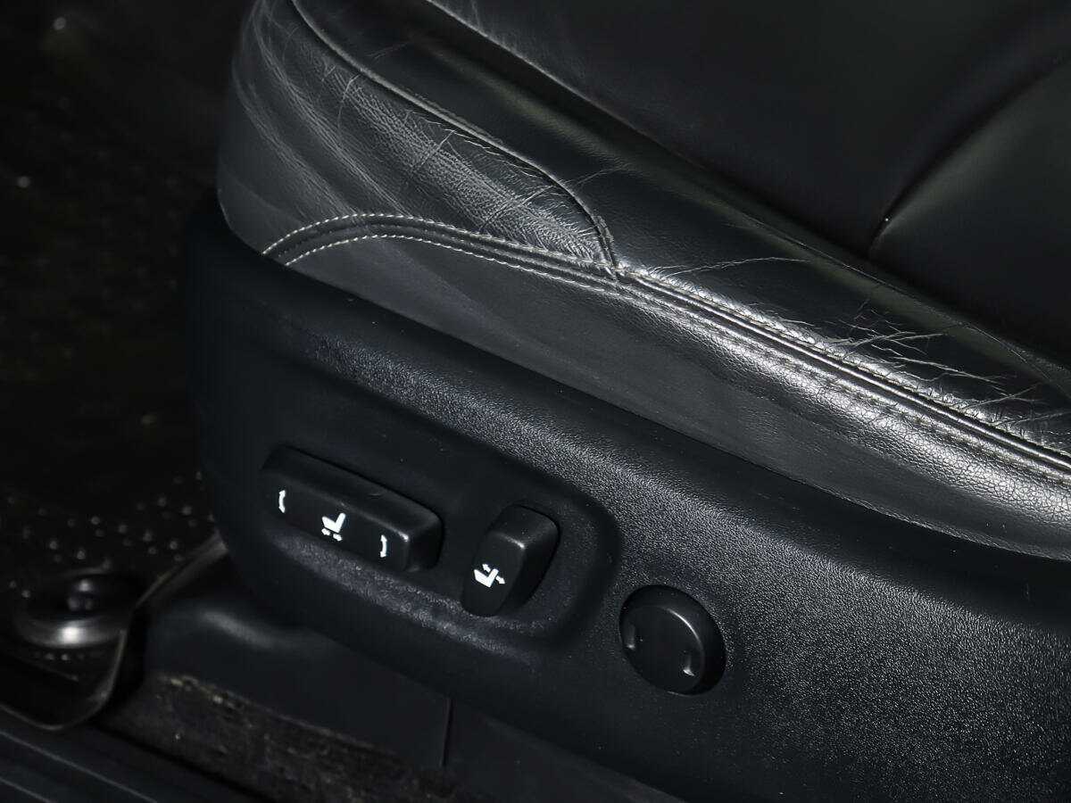 Купить Toyota Land Cruiser Prado с пробегом. Фото: #14