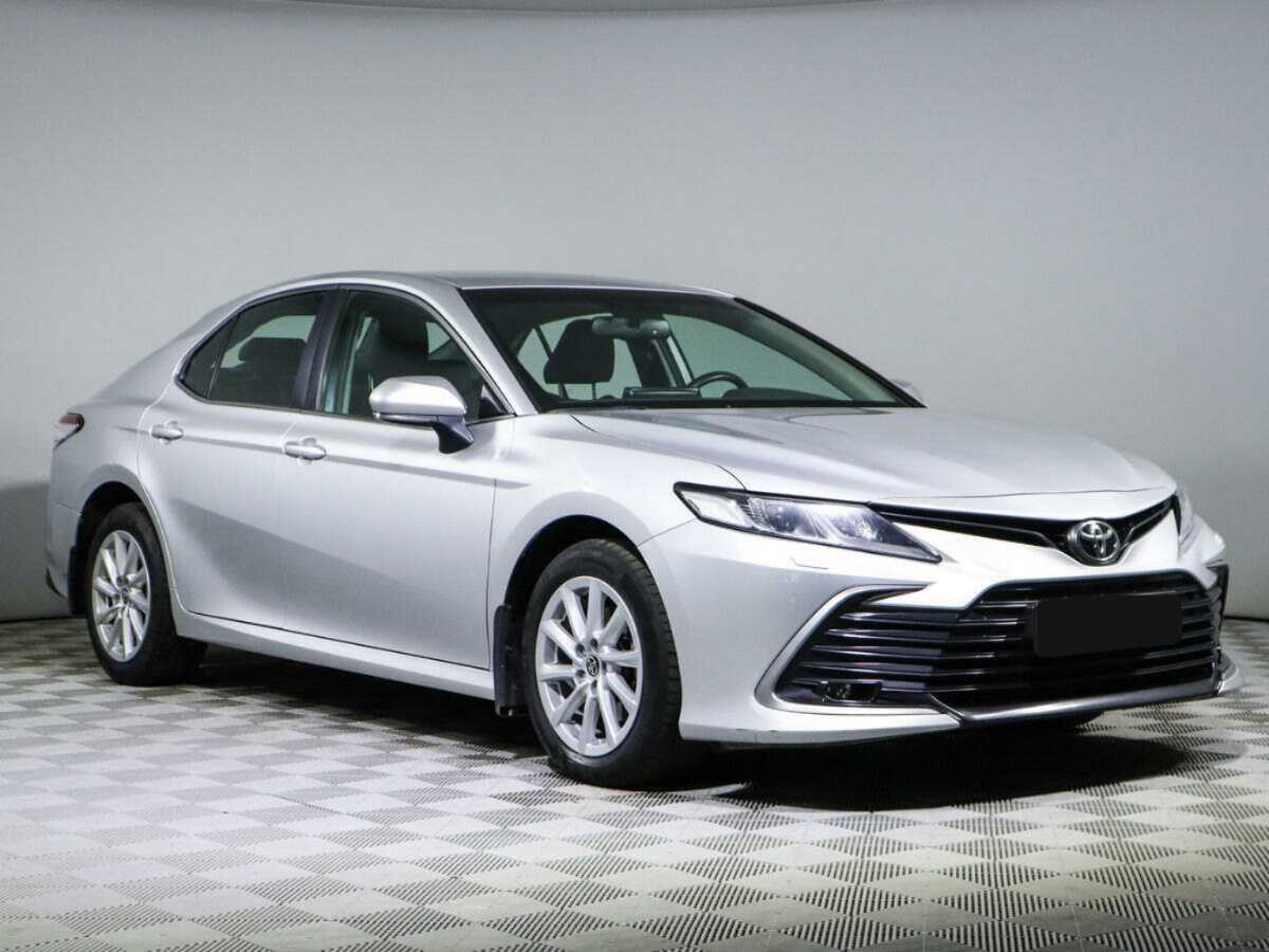 Купить Toyota Camry с пробегом. Фото: #2