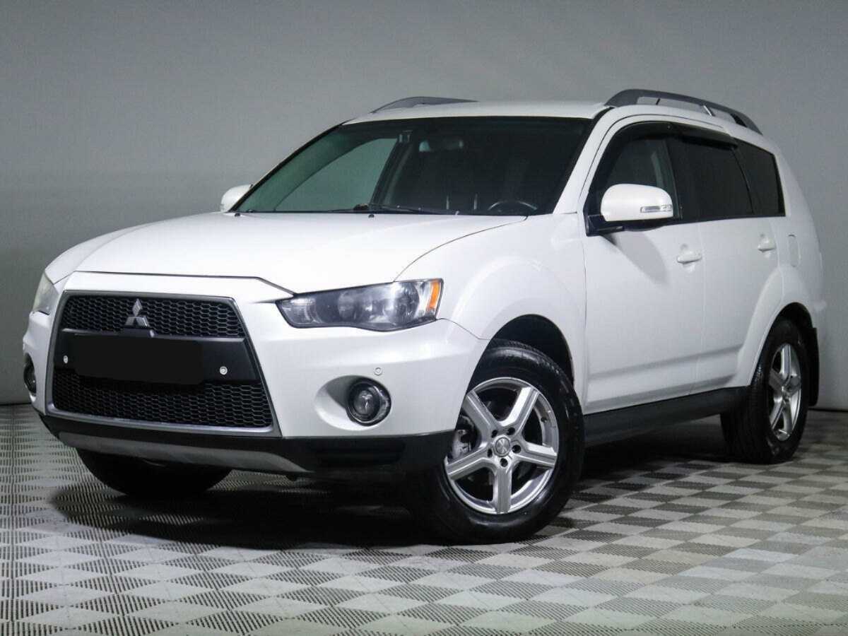 Купить Mitsubishi Outlander с пробегом. Посмотреть фото