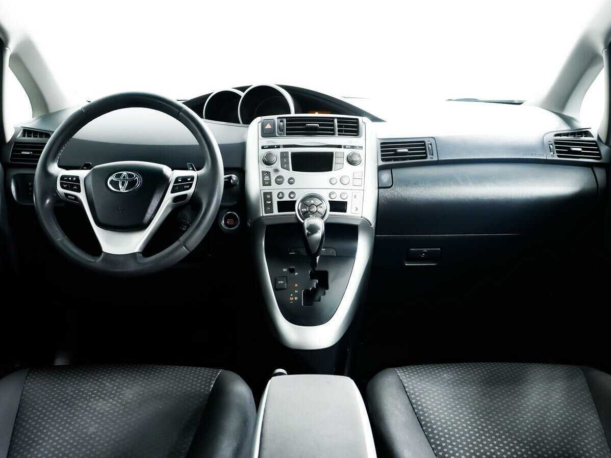 Купить Toyota Verso с пробегом. Фото: #10