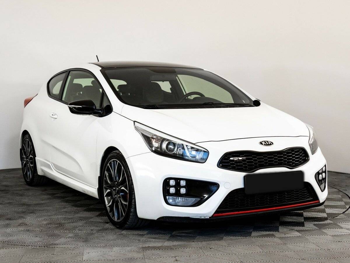 Купить Kia Ceed GT с пробегом. Фото: #3
