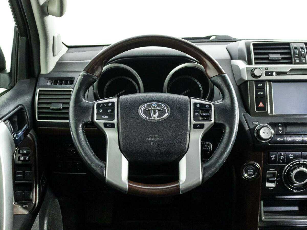 Купить Toyota Land Cruiser Prado с пробегом. Фото: #21