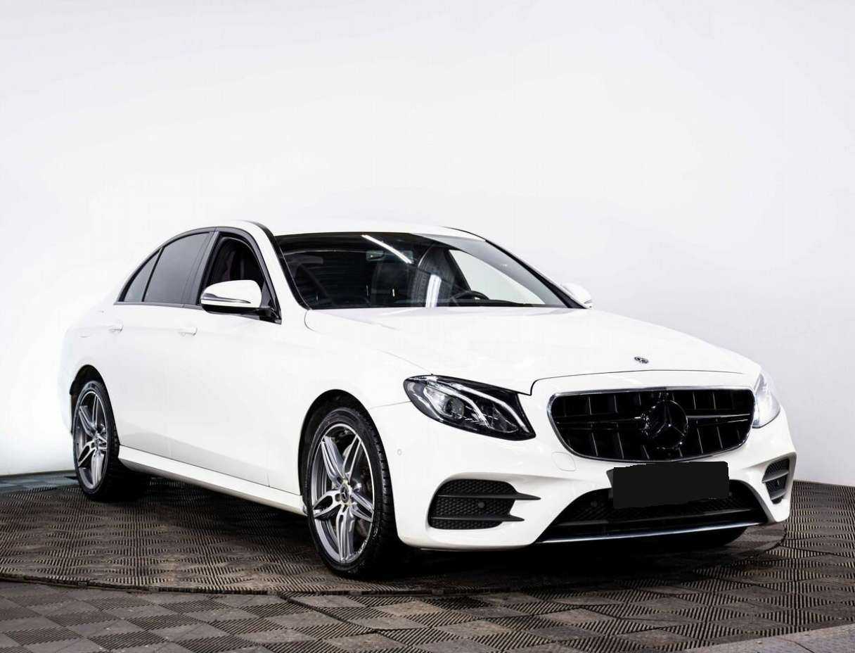 Купить Mercedes-Benz E-Класс с пробегом. Фото: #2