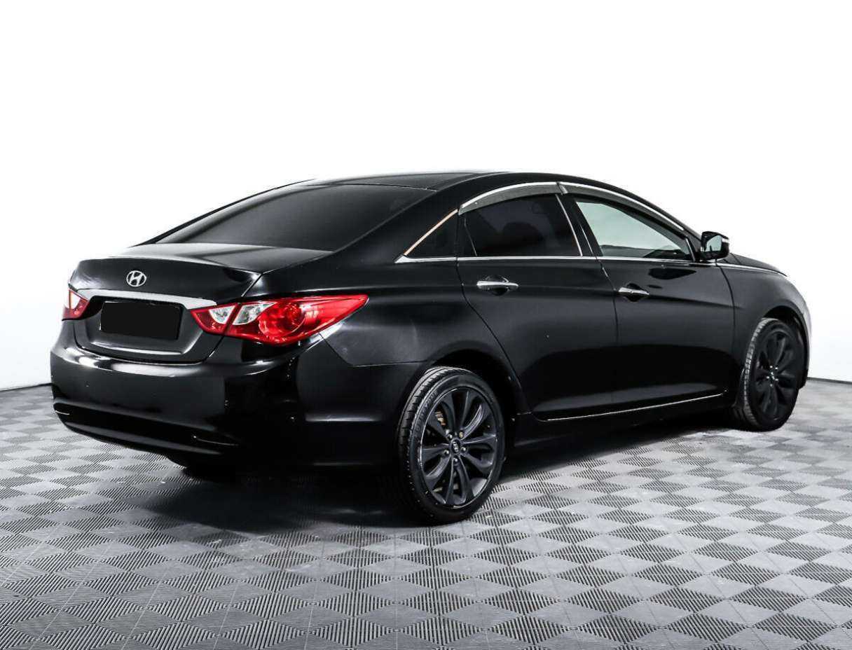 Купить Hyundai Sonata с пробегом. Фото: #4