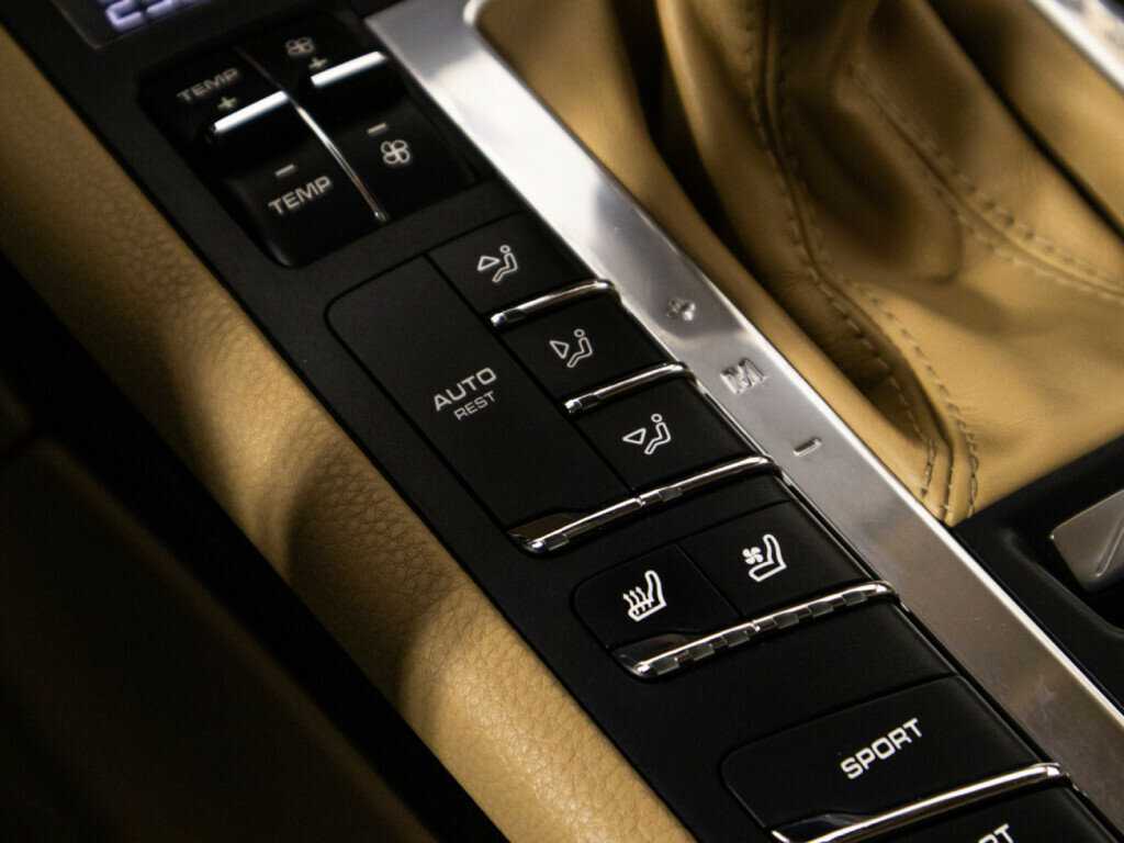 Купить Porsche Macan с пробегом. Фото: #22