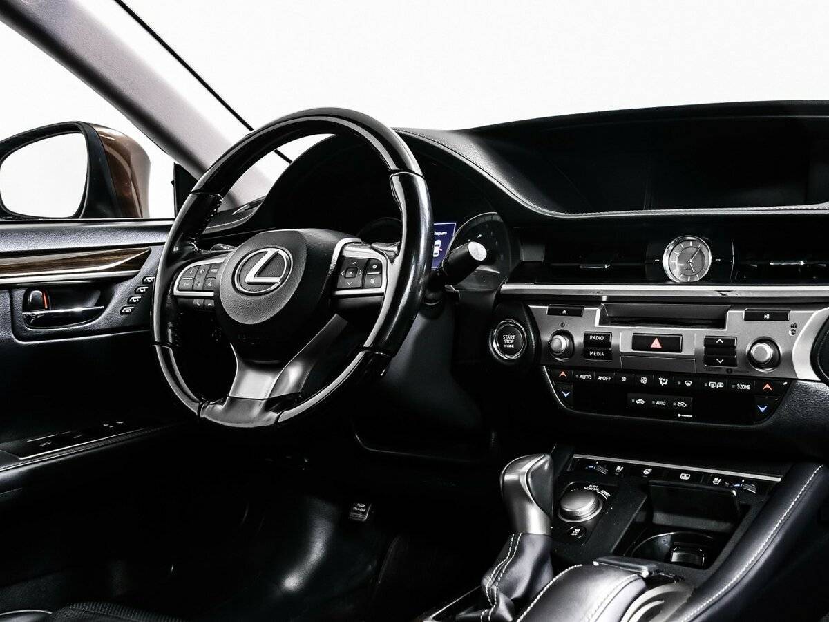Купить Lexus ES с пробегом. Фото: #8