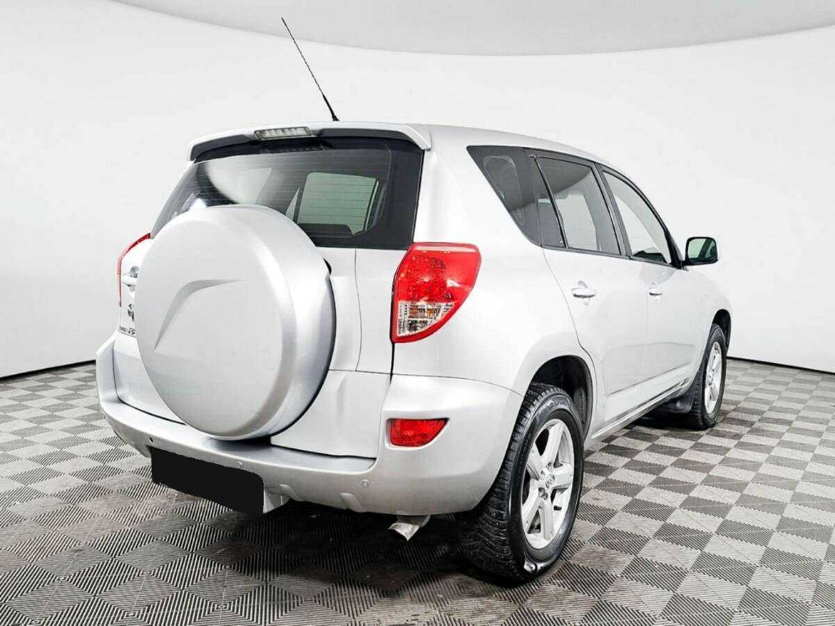 Купить Toyota RAV4 с пробегом. Фото: #4