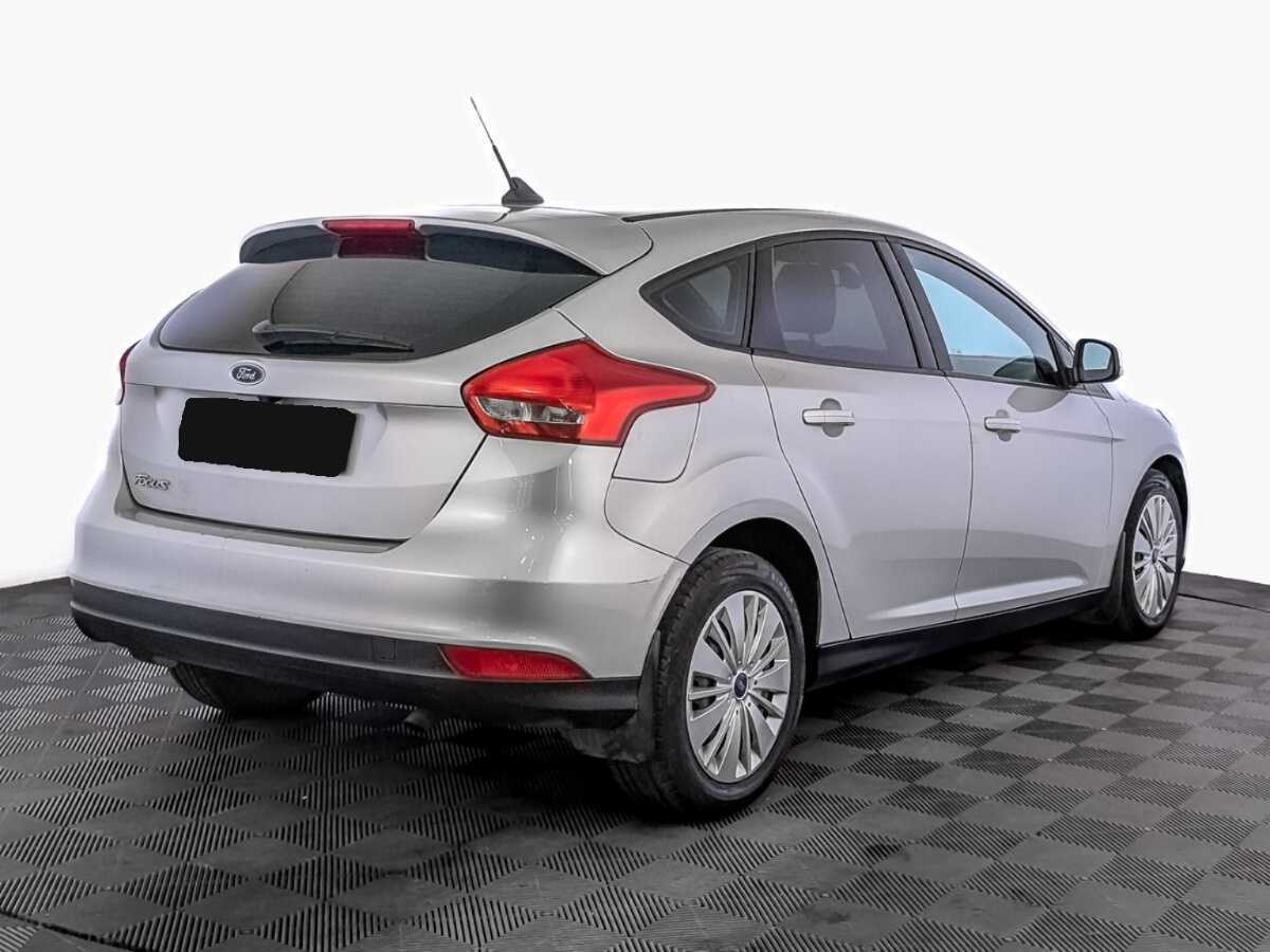 Купить Ford Focus с пробегом. Фото: #4