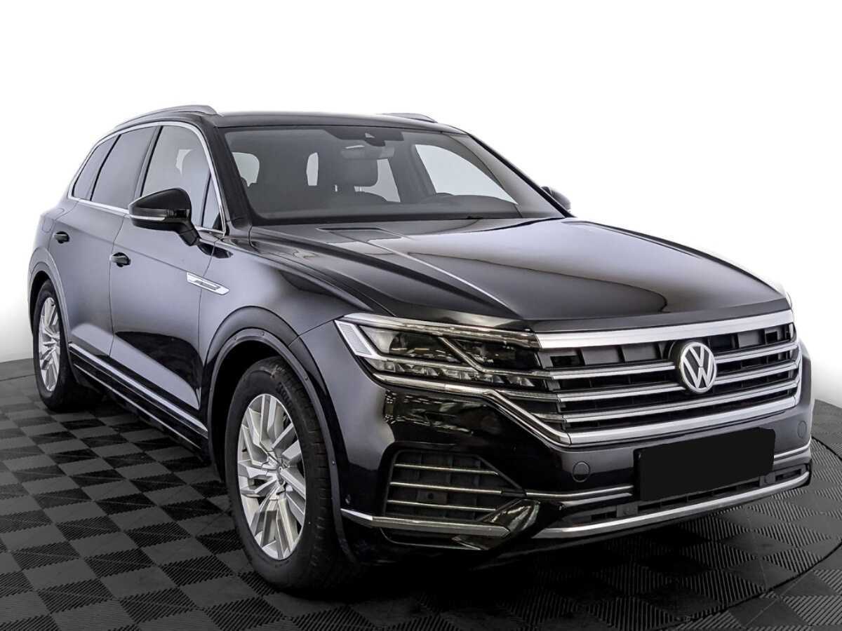 Купить Volkswagen Touareg с пробегом. Фото: #2
