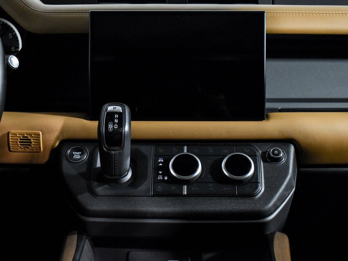 Купить Land Rover Defender с пробегом. Фото: #12