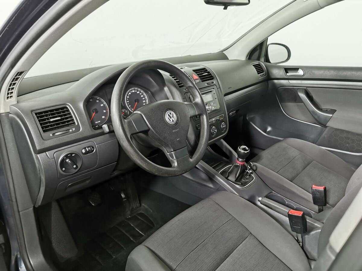 Купить Volkswagen Golf с пробегом. Фото: #13
