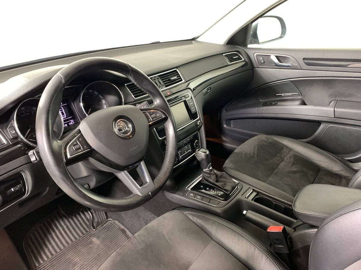 Купить Skoda Superb с пробегом. Фото: #10