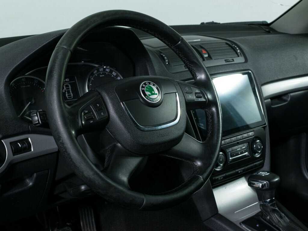 Купить Skoda Octavia с пробегом. Фото: #11