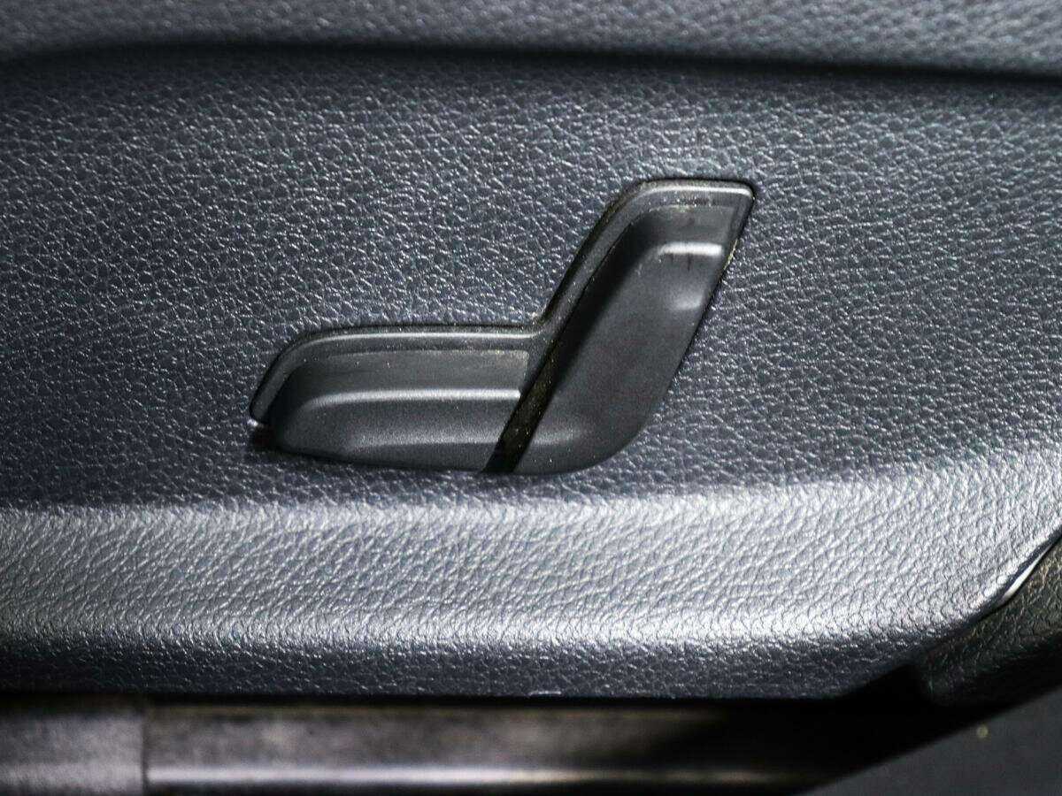 Купить Mercedes-Benz E-Класс с пробегом. Фото: #19
