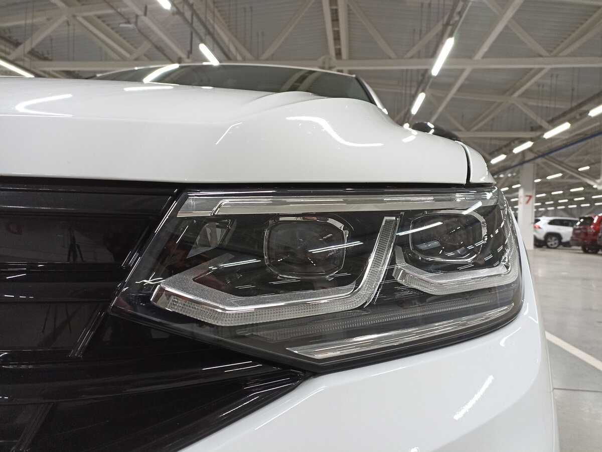Купить Volkswagen Tiguan с пробегом. Фото: #16
