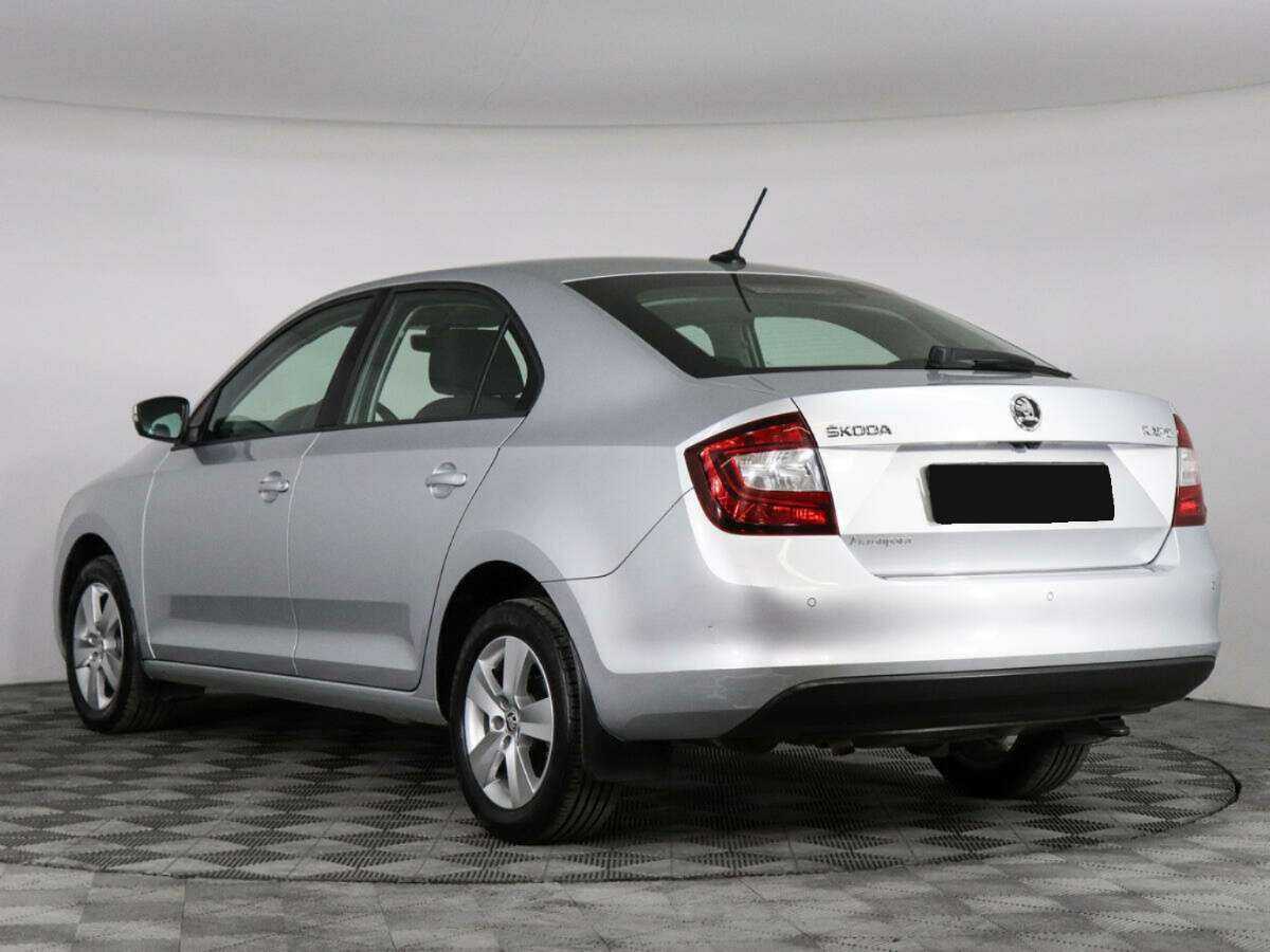 Купить Skoda Rapid с пробегом. Фото: #5