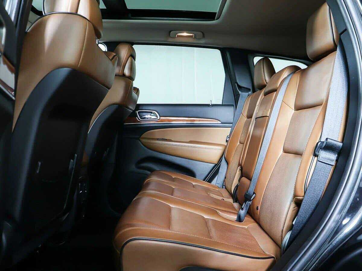 Купить Jeep Grand Cherokee с пробегом. Фото: #12