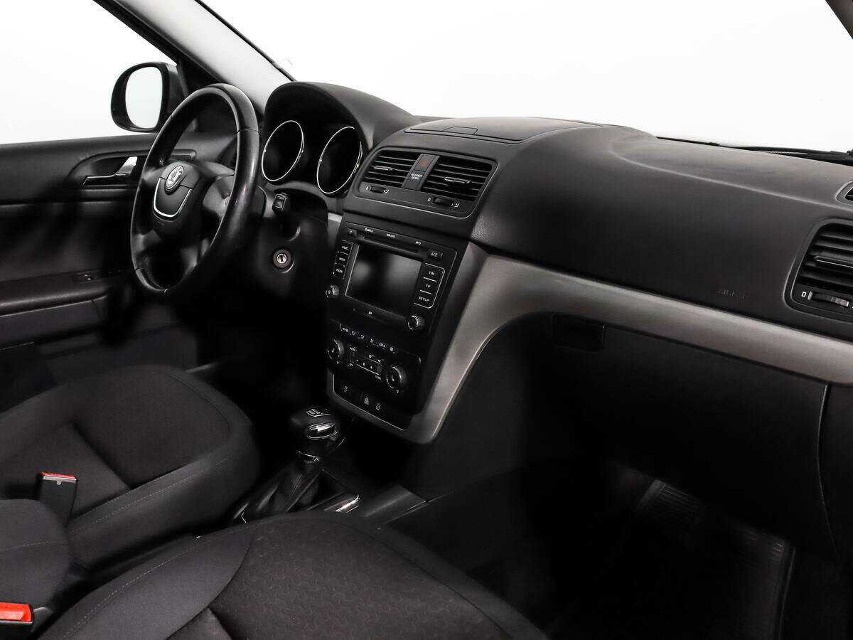 Купить Skoda Yeti с пробегом. Фото: #10