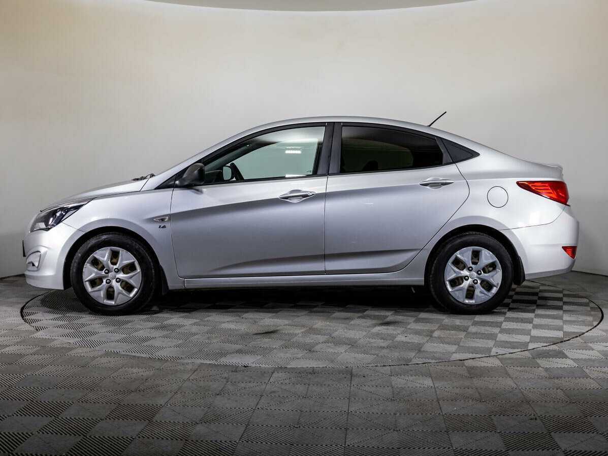 Купить Hyundai Solaris с пробегом. Фото: #7