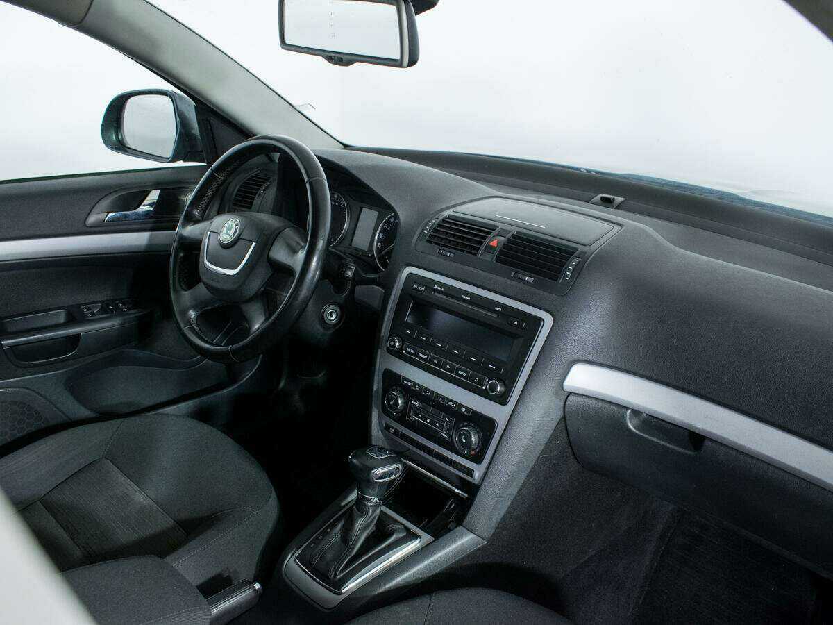 Купить Skoda Octavia с пробегом. Фото: #8