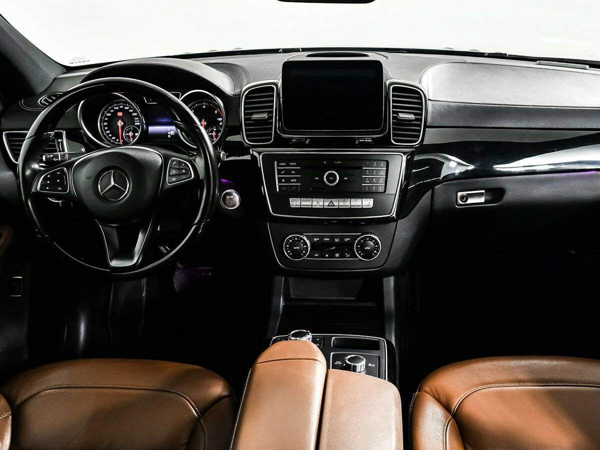 Купить Mercedes-Benz GLE с пробегом. Фото: #10