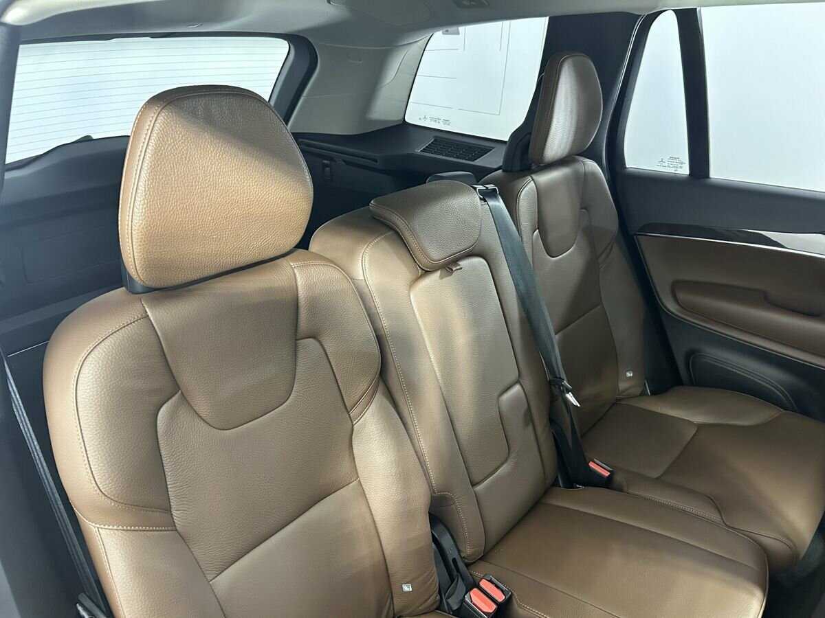 Купить Volvo XC90 с пробегом. Фото: #14