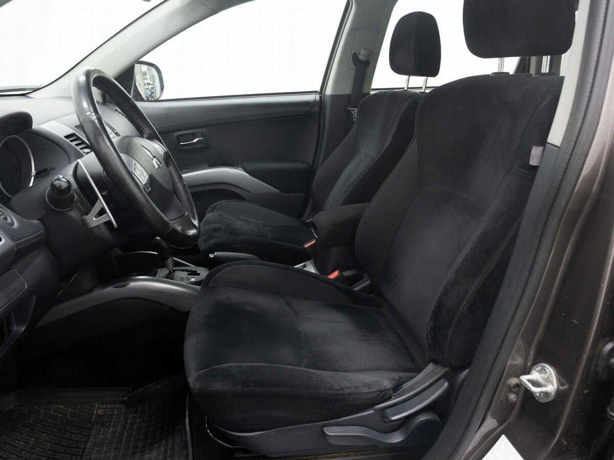 Купить Mitsubishi Outlander с пробегом. Фото: #7