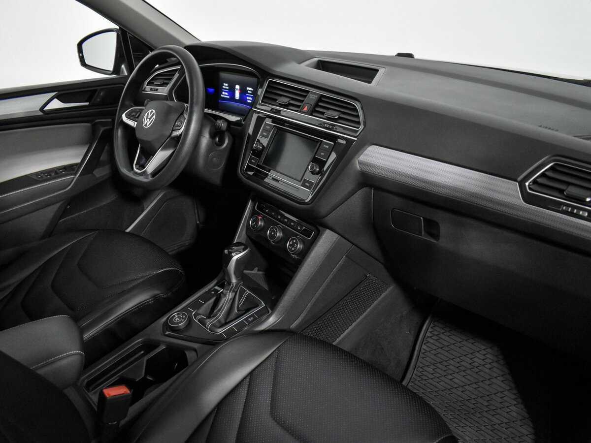 Купить Volkswagen Tiguan с пробегом. Фото: #11