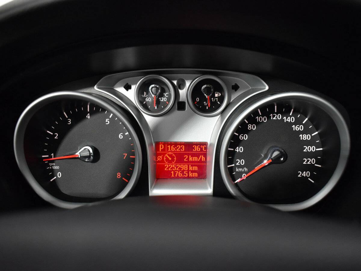 Купить Ford Focus с пробегом. Фото: #12