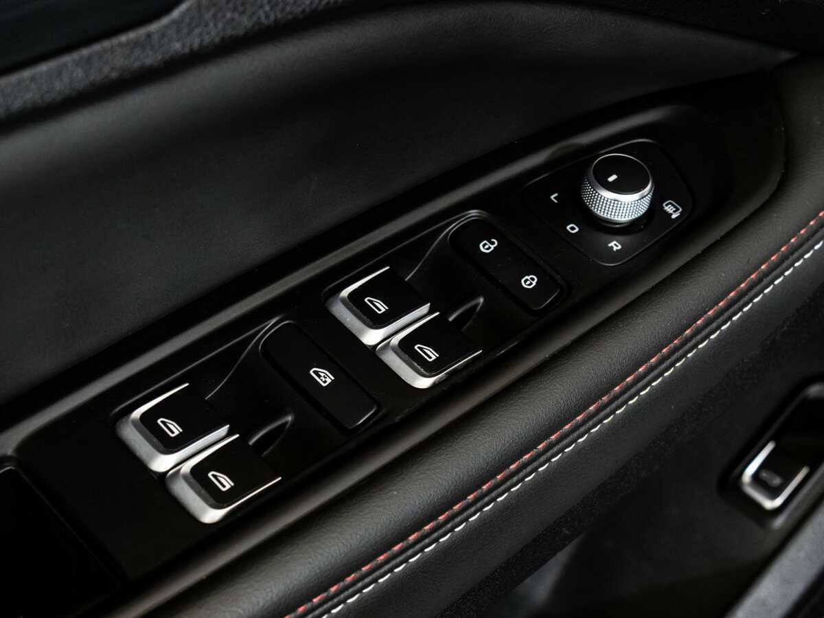 Купить Geely Tugella с пробегом. Фото: #22