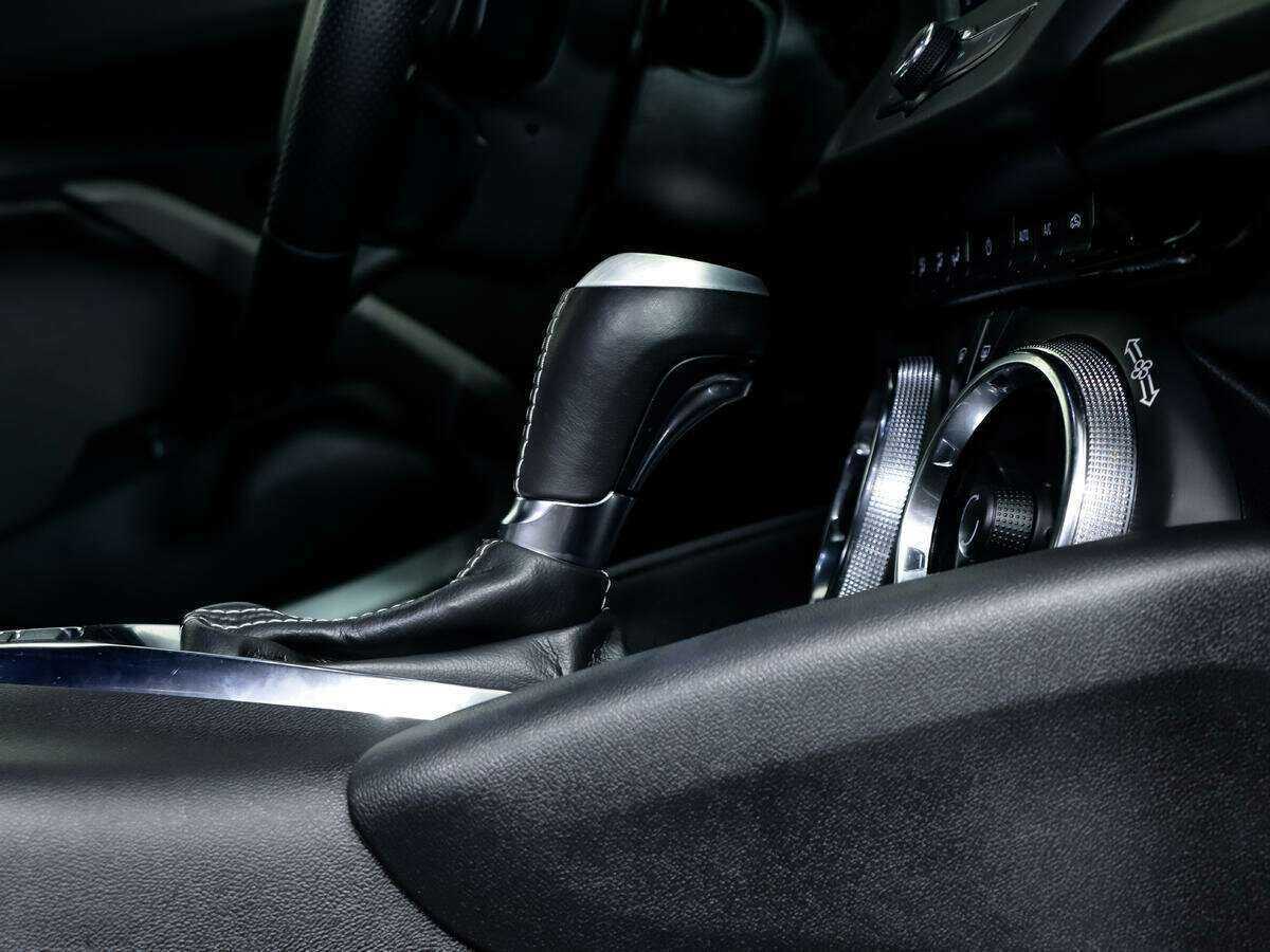 Купить Chevrolet Camaro с пробегом. Фото: #19