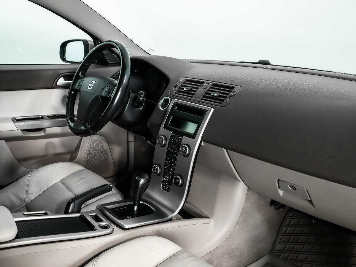 Купить Volvo S40 с пробегом. Фото: #12