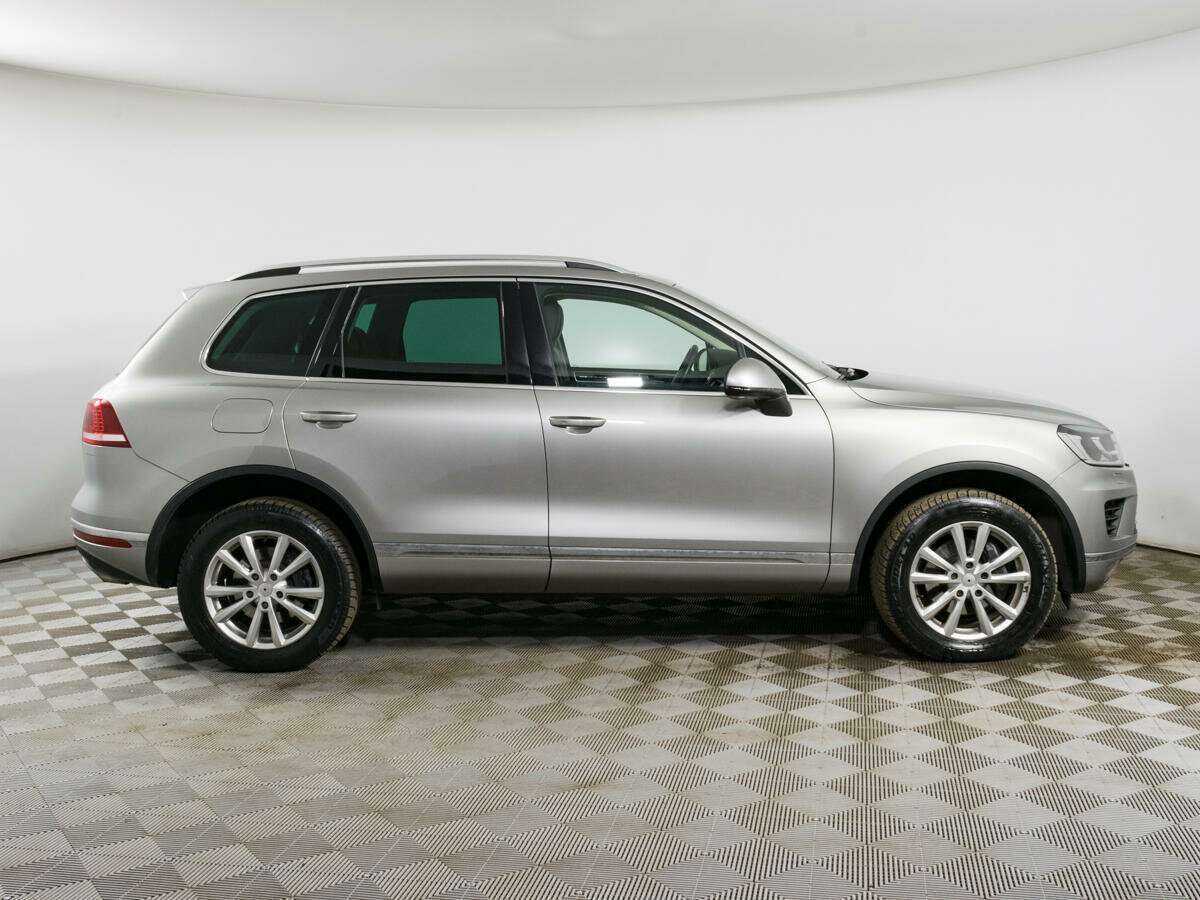 Купить Volkswagen Touareg с пробегом. Фото: #3