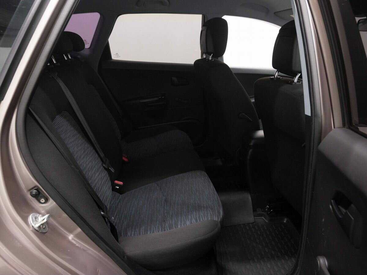 Купить Kia Ceed с пробегом. Фото: #9