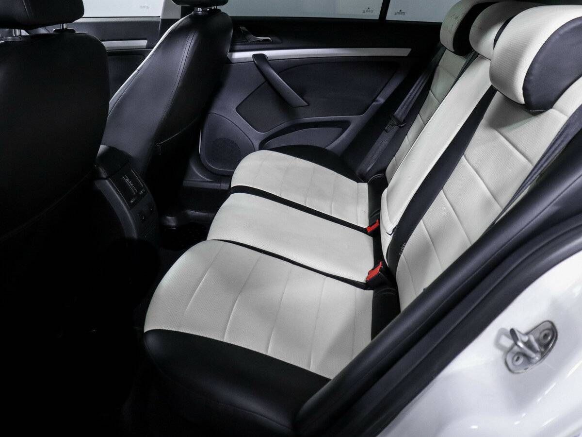 Купить Skoda Octavia с пробегом. Фото: #7
